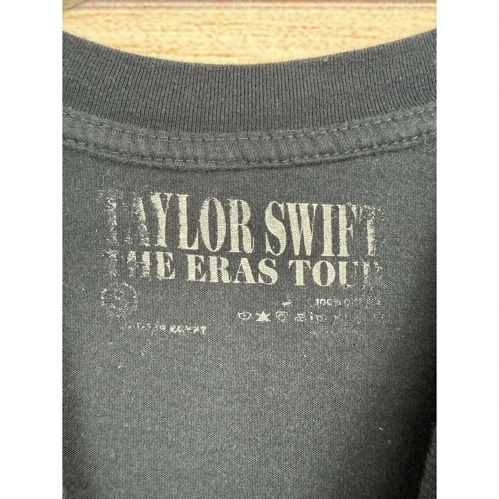 Taylor Swift The Eras Tour Shirt Unisex Large Black Long Sleeve Graphic Tee